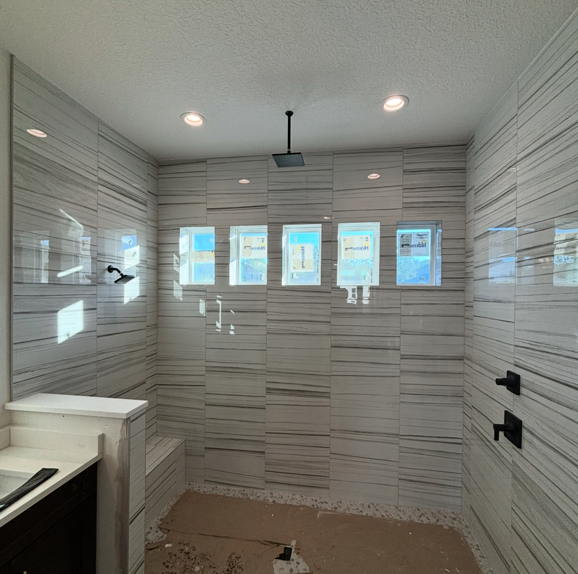 df05b3b3 c171 4969 b193 4ab2cab60735