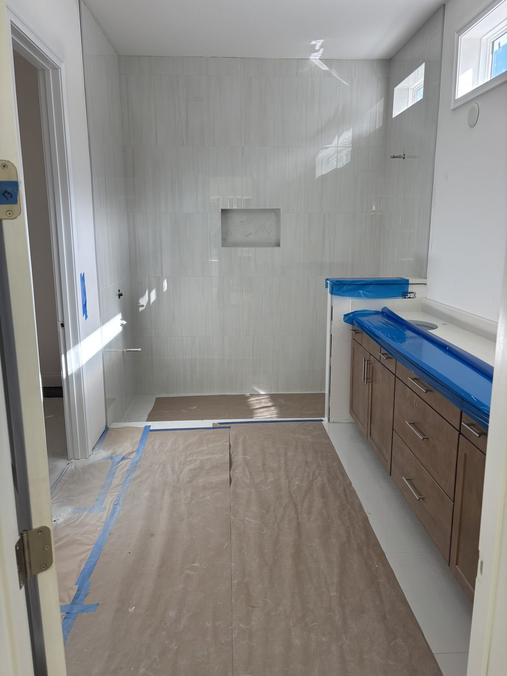 Floor protection Master Shower